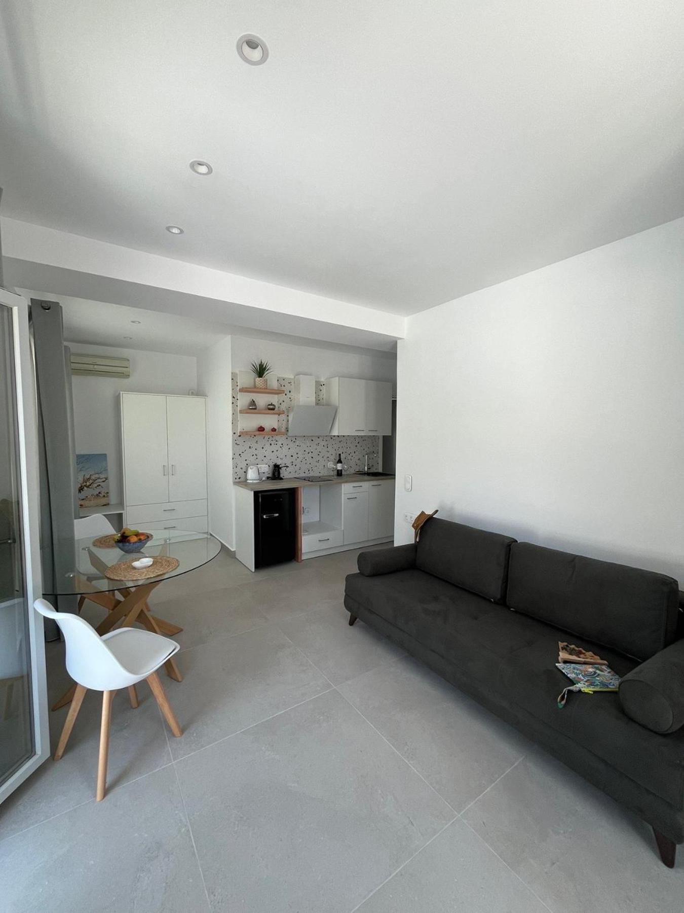 Podotas Group Hotel Kamares  Eksteriør billede