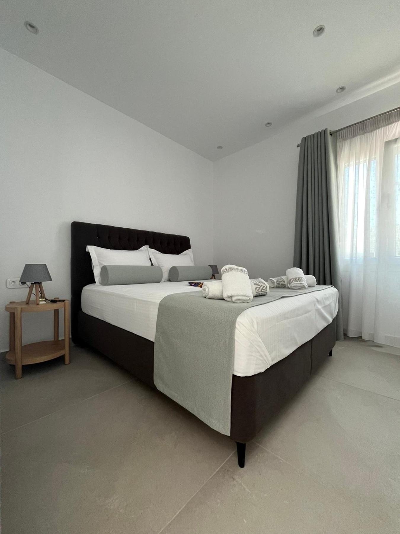 Podotas Group Hotel Kamares  Eksteriør billede